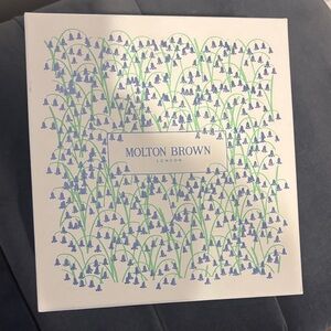 Molton Brown gift set hand soap and lotion NIB